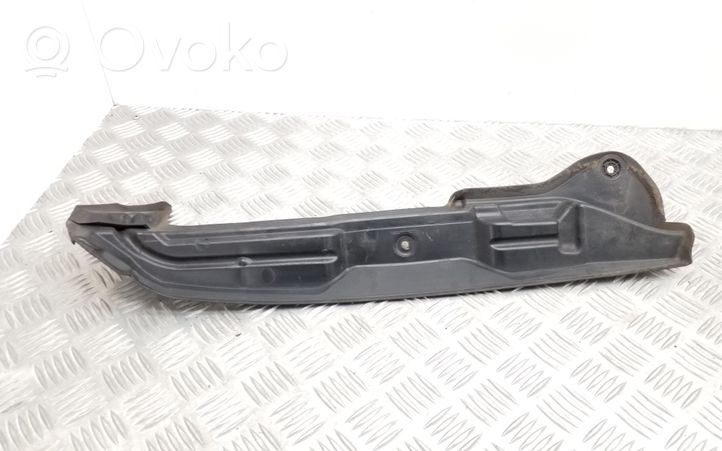 Seat Exeo (3R) Lokasuojan vaahtomuovituki/tiiviste 8E0821111A