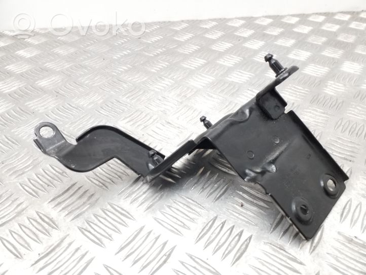 Volkswagen Golf VII Supporto pompa ABS 5Q1614235E