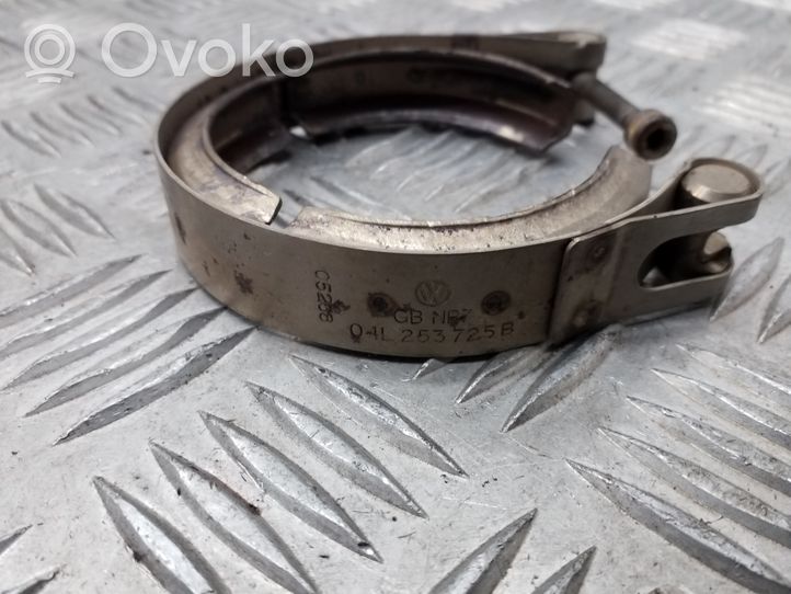 Audi Q3 8U Muffler pipe connector clamp 04L253725B