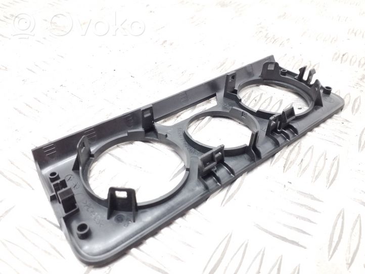 Skoda Fabia Mk3 (NJ) Console centrale, commande chauffage/clim 6V0819075