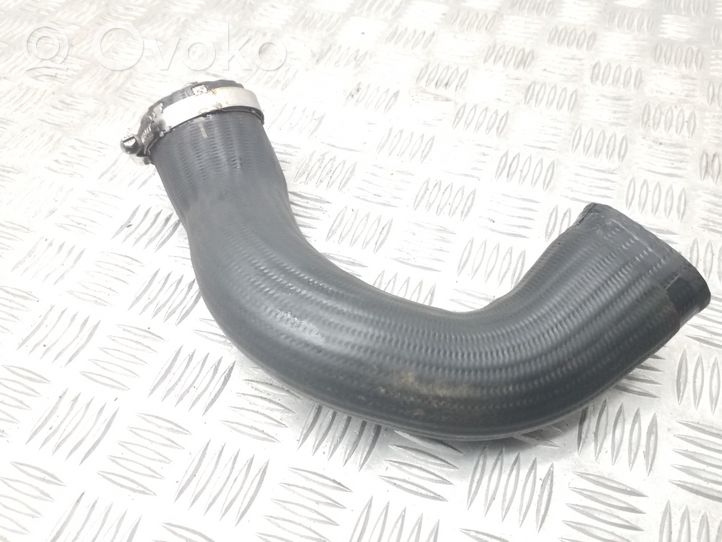 Volkswagen Sharan Tube d'admission de tuyau de refroidisseur intermédiaire 5N0145834G