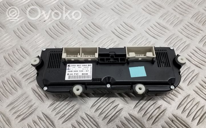 Skoda Octavia Mk2 (1Z) Panel klimatyzacji 3T0907044BG