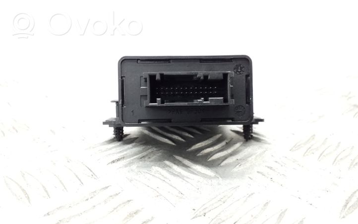 Volkswagen PASSAT B8 Module d'éclairage LCM 5Q0907357