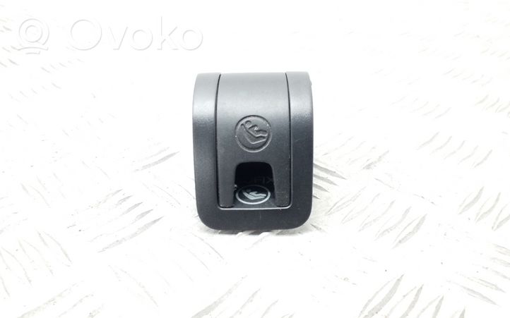 Seat Leon (5F) ISOFIX dangtelis 5G0887233C