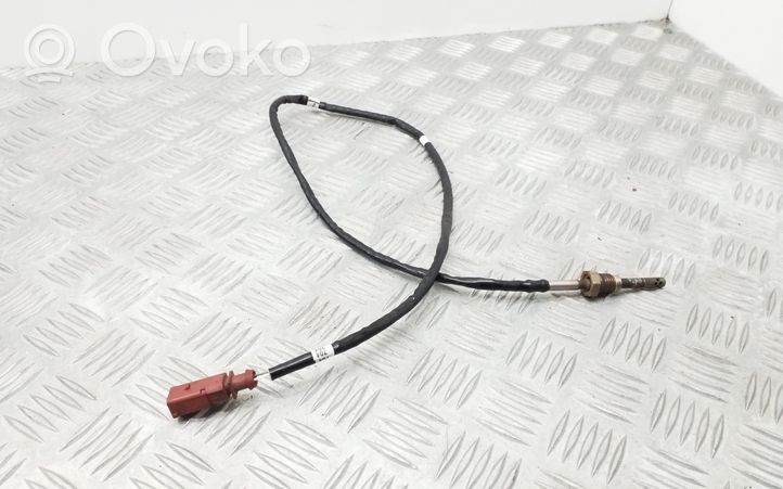 Volkswagen Golf VII Sensore di temperatura dei gas di scarico 04L906088E