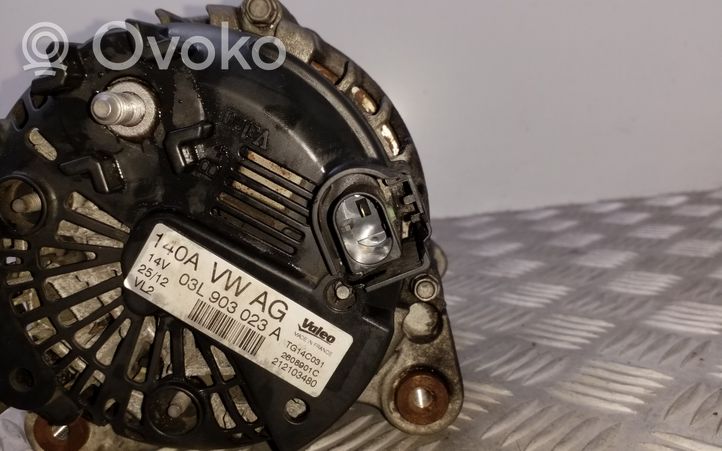 Volkswagen Touran II Generatore/alternatore 03L903023A