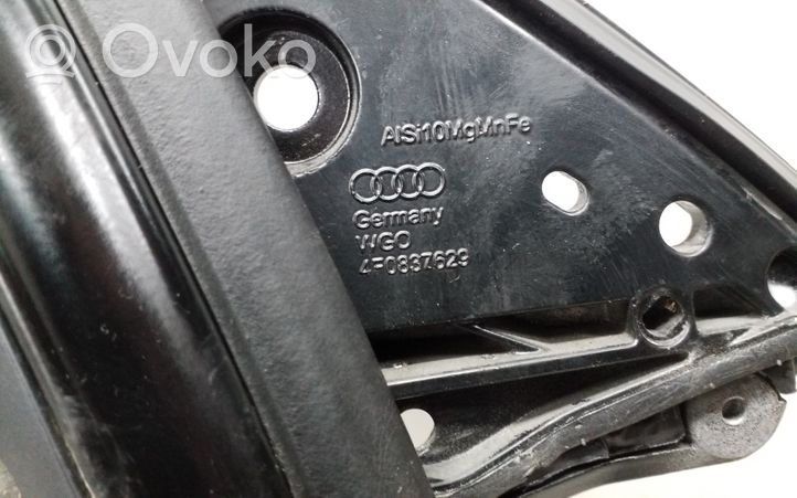 Audi A6 S6 C6 4F Ramka szyby drzwi przednich 4F0837629