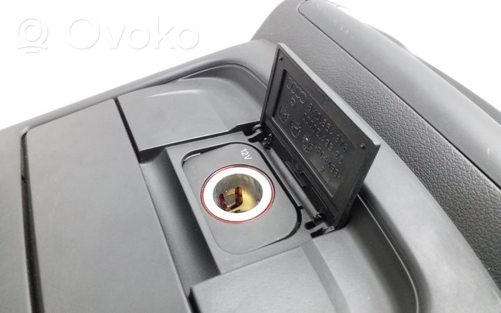 Audi Q5 SQ5 Gniazdo zapalniczki tylnej tunelu środkowego 8R0864376B