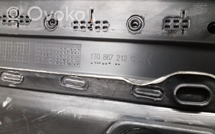 Volkswagen Touran II Garniture panneau de porte arrière 1T0867212