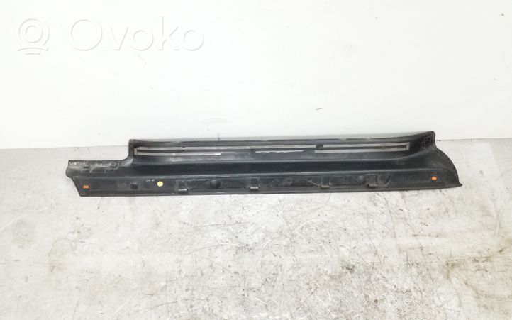 Audi TT TTS Mk2 Side skirt front trim 8J0853492E