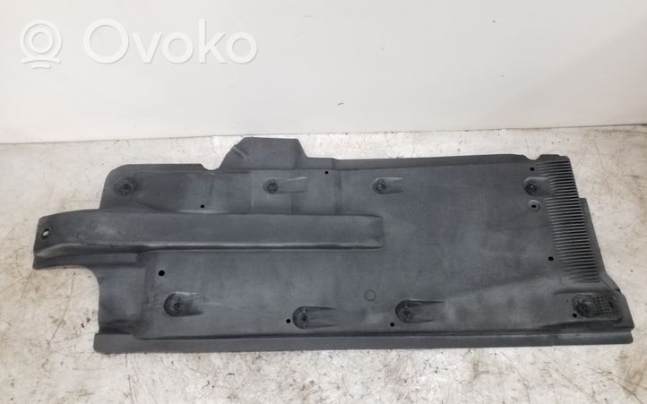 Skoda Rapid (NH) Protection inférieure latérale 6RA825202