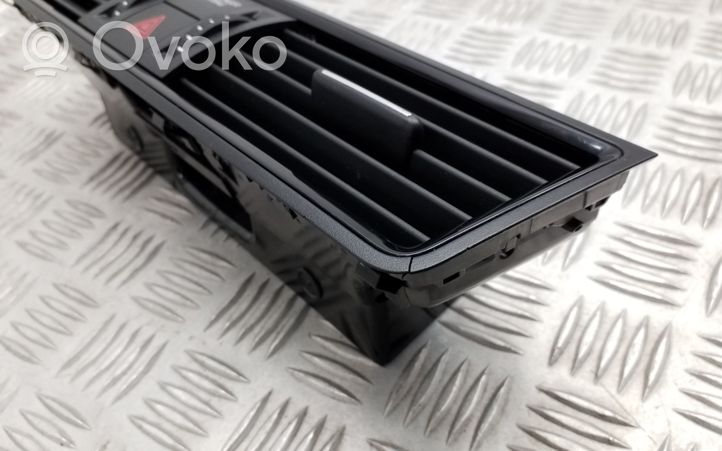 Skoda Rapid (NH) Dash center air vent grill 5JA820951A