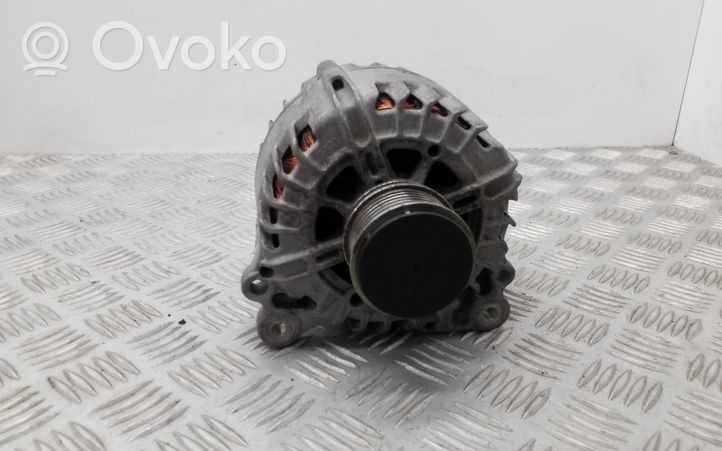 Volkswagen PASSAT B7 Generatore/alternatore 03L903023A