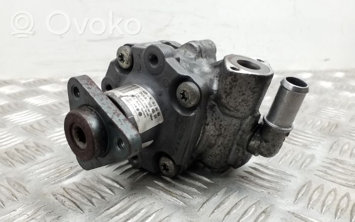 Audi A5 8T 8F Pompe de direction assistée 8K0145154