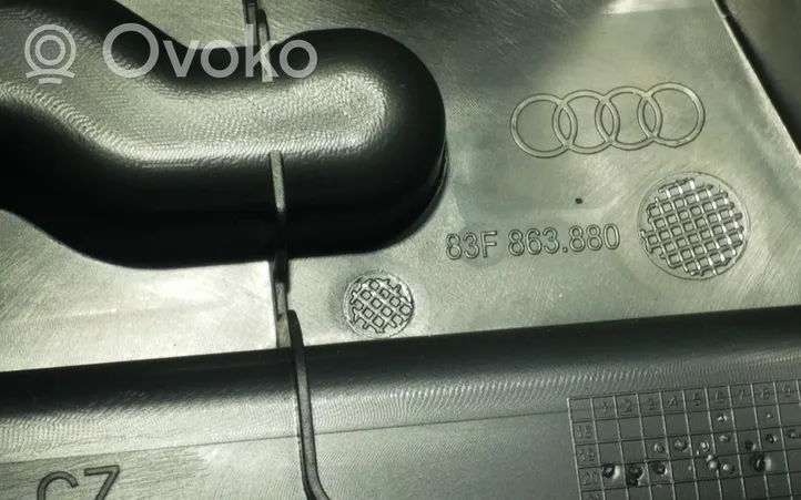 Audi Q3 F3 Tavaratilan sivuverhoilu 83F863880