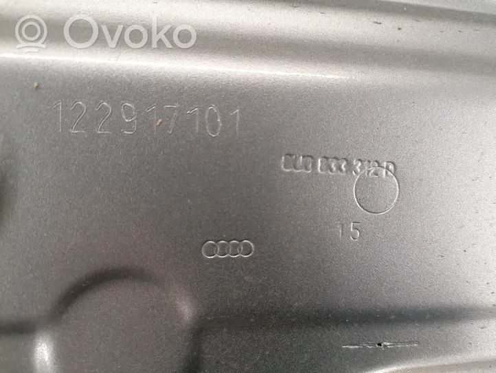 Audi Q3 8U Takaovi 8U0833312D