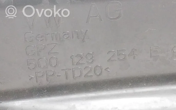 Audi Q3 8U Ilmanoton kanavan osa 5Q0129254E