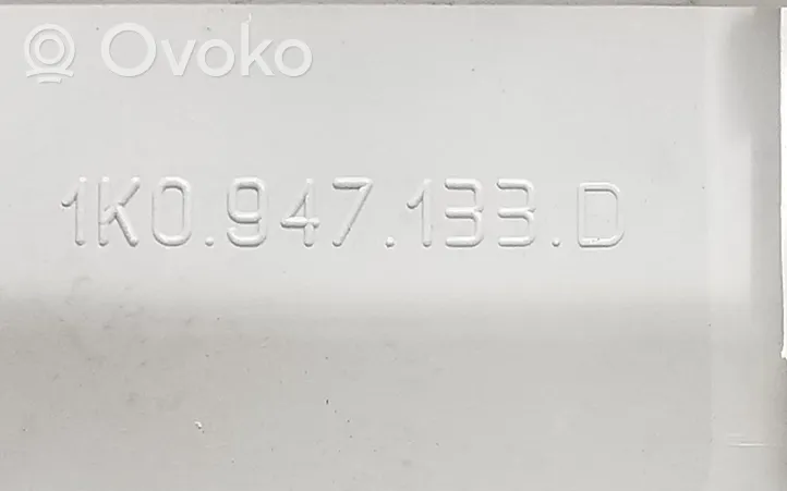 Audi Q3 F3 Światło fotela przedniego 1K0868837E