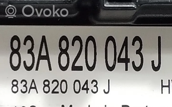 Audi Q3 F3 Ilmastoinnin ohjainlaite 83A820043J