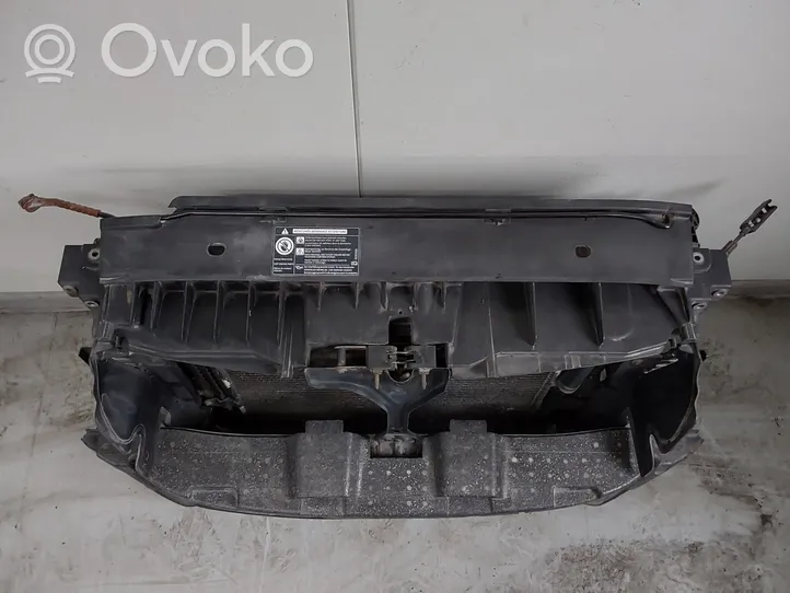 Volkswagen Tiguan Radiatorių panelė (televizorius) 1K0121207AT