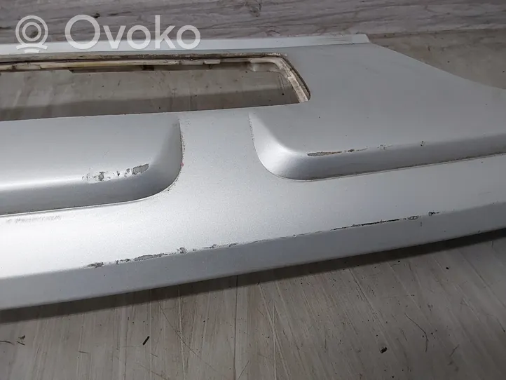 Skoda Yeti (5L) Moulure inférieure de pare-chocs arrière 5L6807835