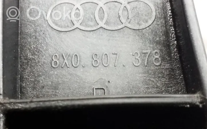 Audi A1 Задний держатель бампера 8X0807378