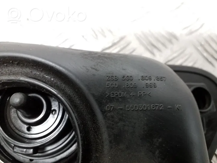 Volkswagen Golf VII Tapón del depósito de combustible 5G0809857