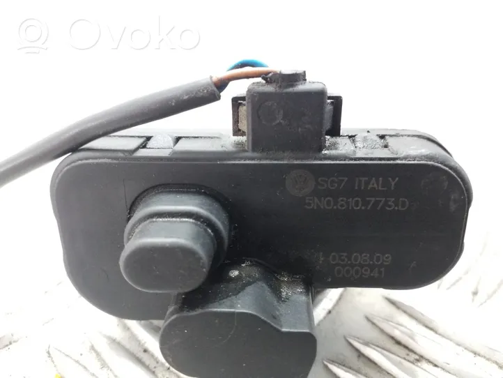 Volkswagen Tiguan Serratura del tappo del serbatoio del carburante 5N0810773D