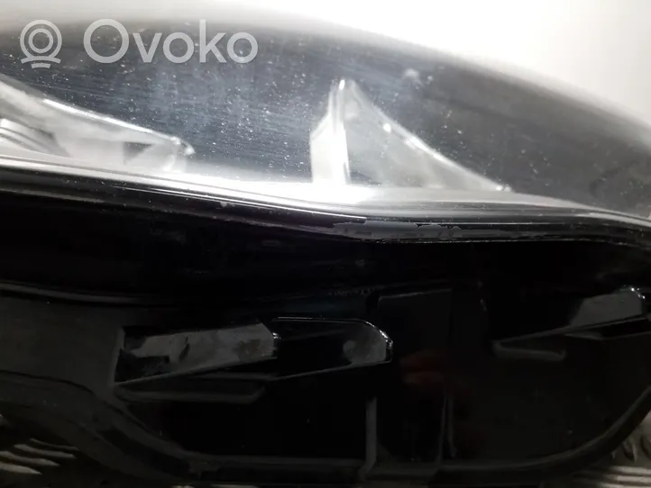 Audi A3 S3 8V Headlight/headlamp 8V0941004A