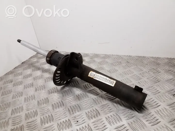 Volkswagen Jetta VI Front shock absorber/damper 5C0413031AQ