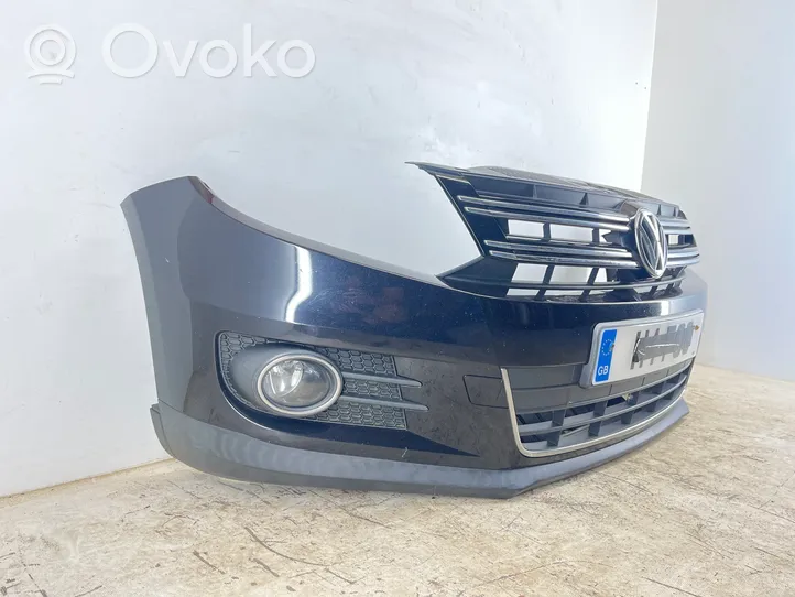 Volkswagen Tiguan Zderzak przedni 5N0807221K