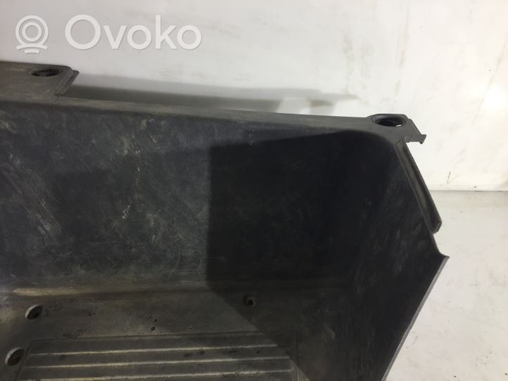 Fiat Ducato Etuoven kynnyksen suojalista 130582807