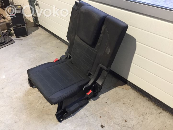 Volkswagen Touran II Rear seat 