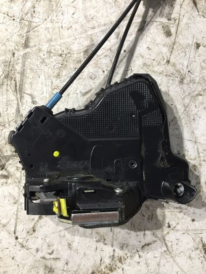 Toyota RAV 4 (XA40) Serrure de porte avant A046693