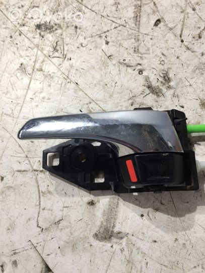 Toyota RAV 4 (XA40) Front door lock A046693