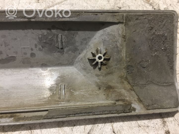 Hyundai Ioniq Takaoven lista (muoto) 