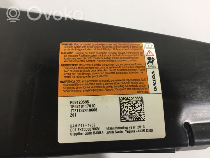 Volvo V40 Airbag de siège 1P621011701C