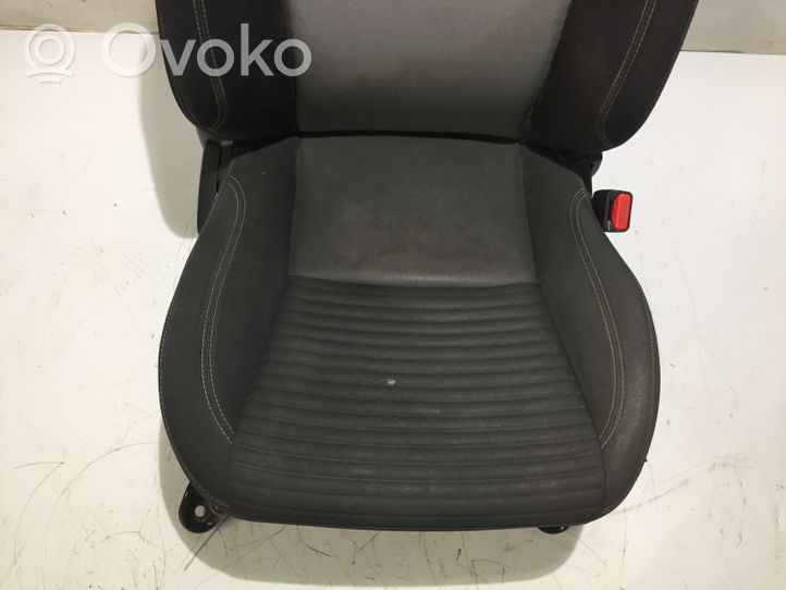 Toyota Yaris Priekinė keleivio sėdynė 