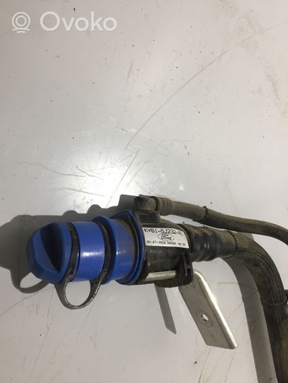 Ford Transit -  Tourneo Connect AdBlue šķidruma uzpildes caurule 