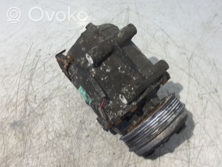 Honda Civic IX Ilmastointilaitteen kompressorin pumppu (A/C) 00083789