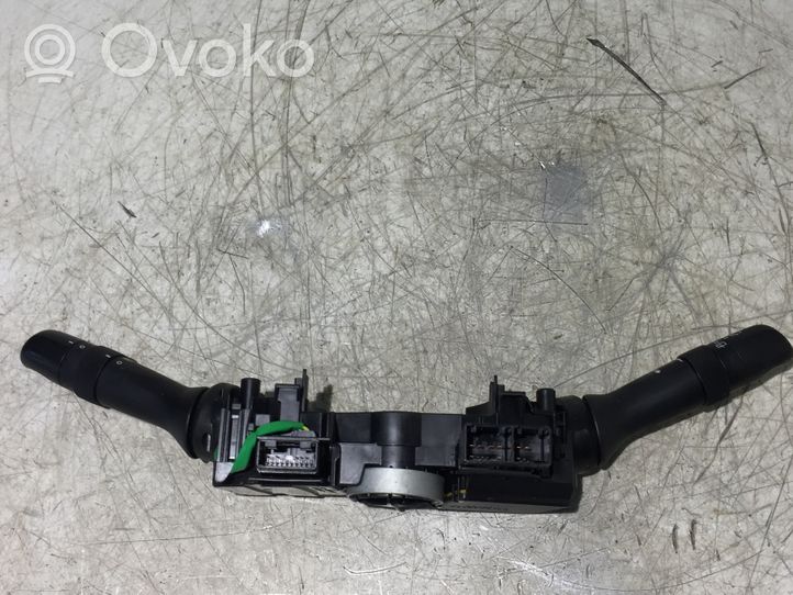 Toyota Yaris Wiper turn signal indicator stalk/switch 0D19017F936