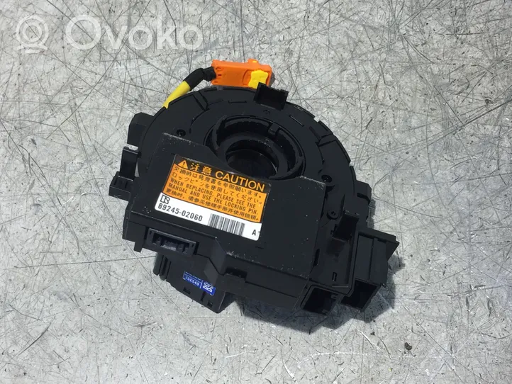 Toyota Auris E180 Bague collectrice/contacteur tournant airbag (bague SRS) 8924502060