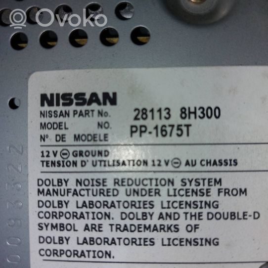 Nissan X-Trail T30 Panel / Radioodtwarzacz CD/DVD/GPS 281138H300