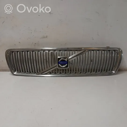 Volvo V70 Grille calandre supérieure de pare-chocs avant 86598658