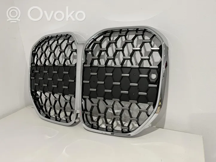 BMW 4 G22 G23 G24 G26 Grille calandre supérieure de pare-chocs avant 7486814