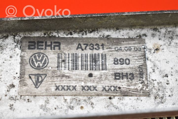 Volkswagen Touareg I Jäähdyttimen lauhdutin 7L6121253A