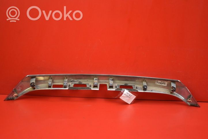 Toyota Avalon XX10 Rekisterikilven valo 76801-07050