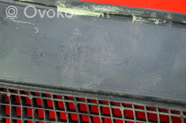 Mitsubishi Grandis Garniture d'essuie-glace MN167440
