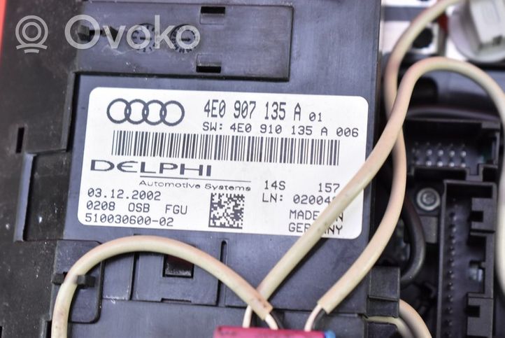 Audi A8 S8 D3 4E Éclairage de coffre 4E0947097D