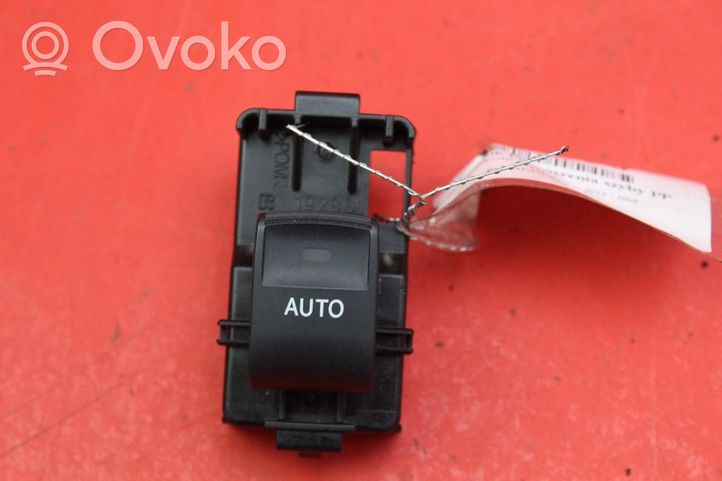 Toyota Corolla E10 Electric window control switch 192801